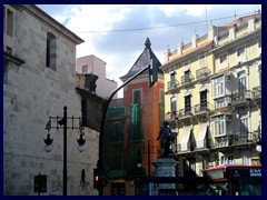 Plaça del Poeta Llorente